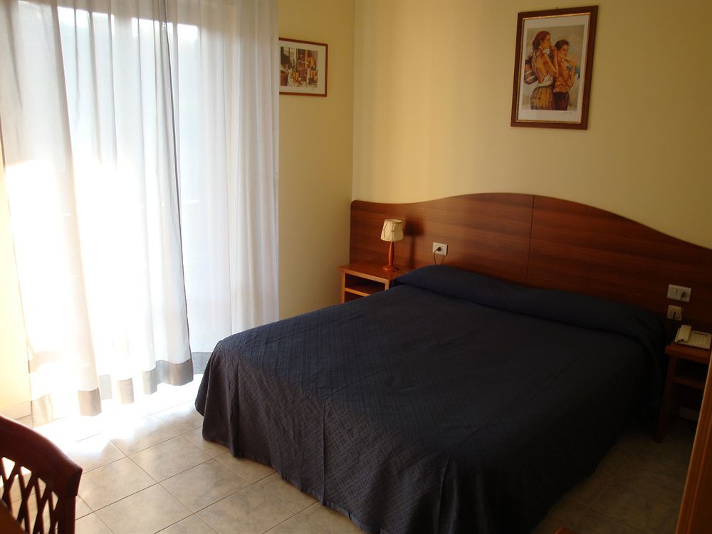 Hotel Malavoglia Aci Castello Dış mekan fotoğraf